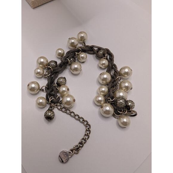 Vintage Pearl and Mesh Charm Bracelet Adjustable Silver Tone Chain - Picture 2 of 7